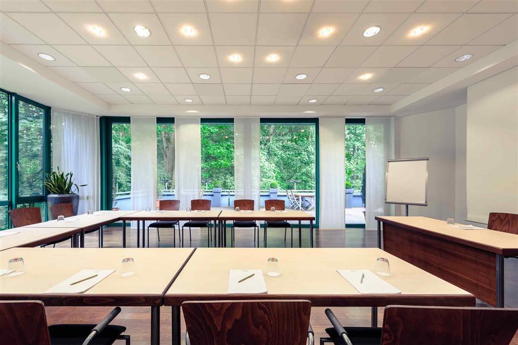 Congress Hotel Mercure Nuernberg An Der Messe Εξωτερικό φωτογραφία